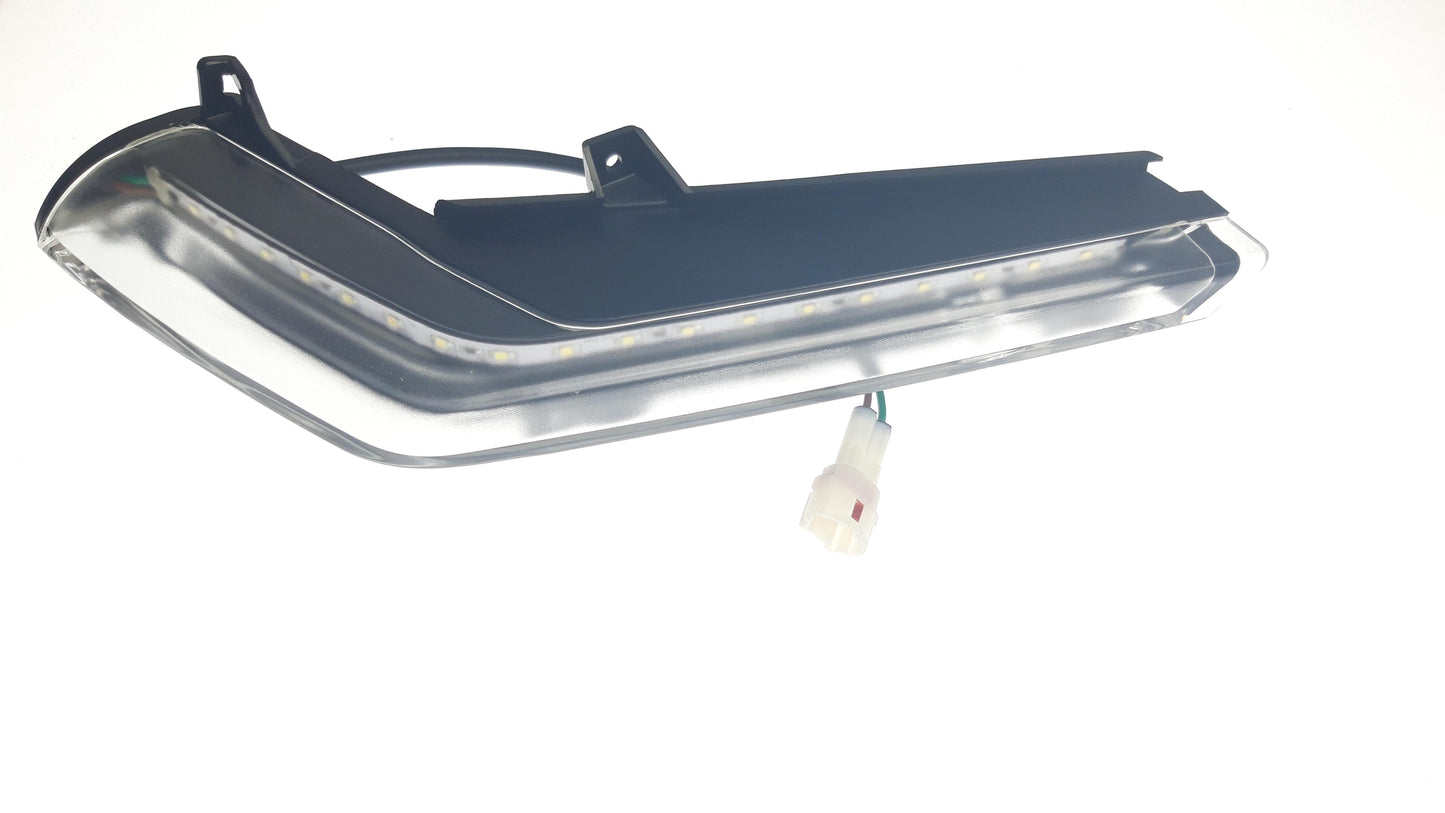 RIGHT FRONT DAYTIME RUNNING LIGHT Hytrack Jobber D MAXX 800
