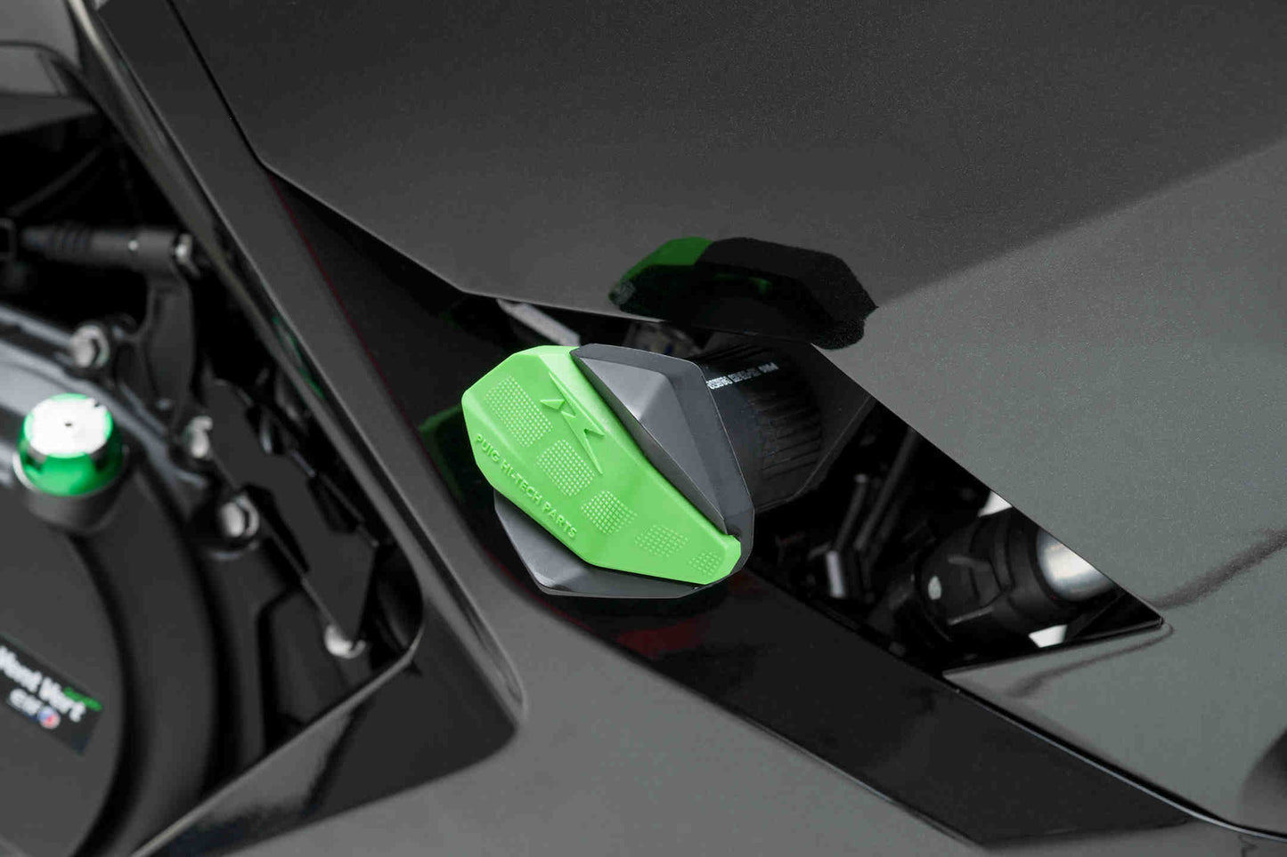 Rubbers for R12 crash pads green