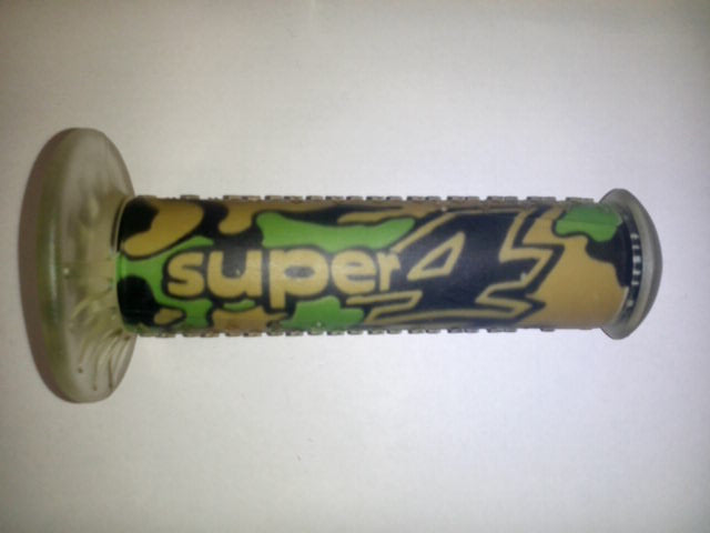 GRIPS 01691/L-MI SUPER 4 CAMOUFLAGE (130 MM/22 MM) WITHOUT HOLE GREEN/BROWN COLOR