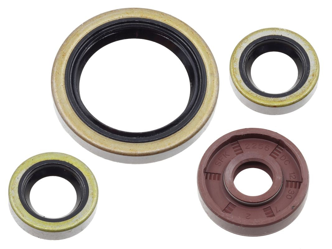 Engine Oil Seal Kit KTM EXC-F450 17-24, EXC-F500 17-24, SX-F450 16-22, XC-F450 16-22, SX-F500 16-22, XCF-W450 23-24, Husqvarna FC450 17-24, FE450 17-24, FS450 17-24, FX450 17-24, FE501 17-24, GasGas EX450F 21-24, MC450F 21-24