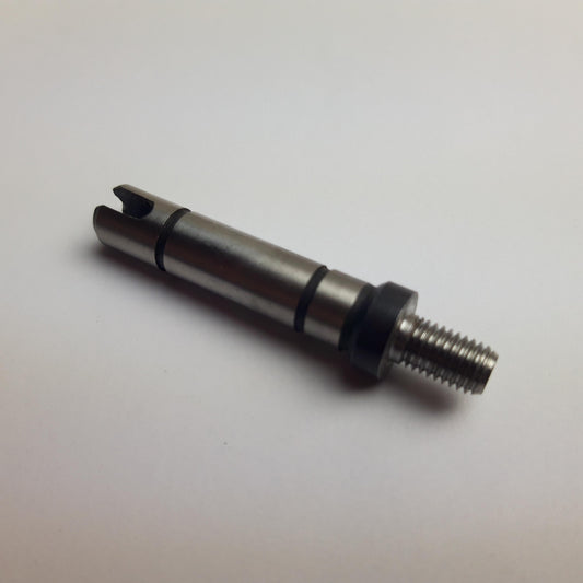 WATER PUMP SHAFT Hytrack HY510S