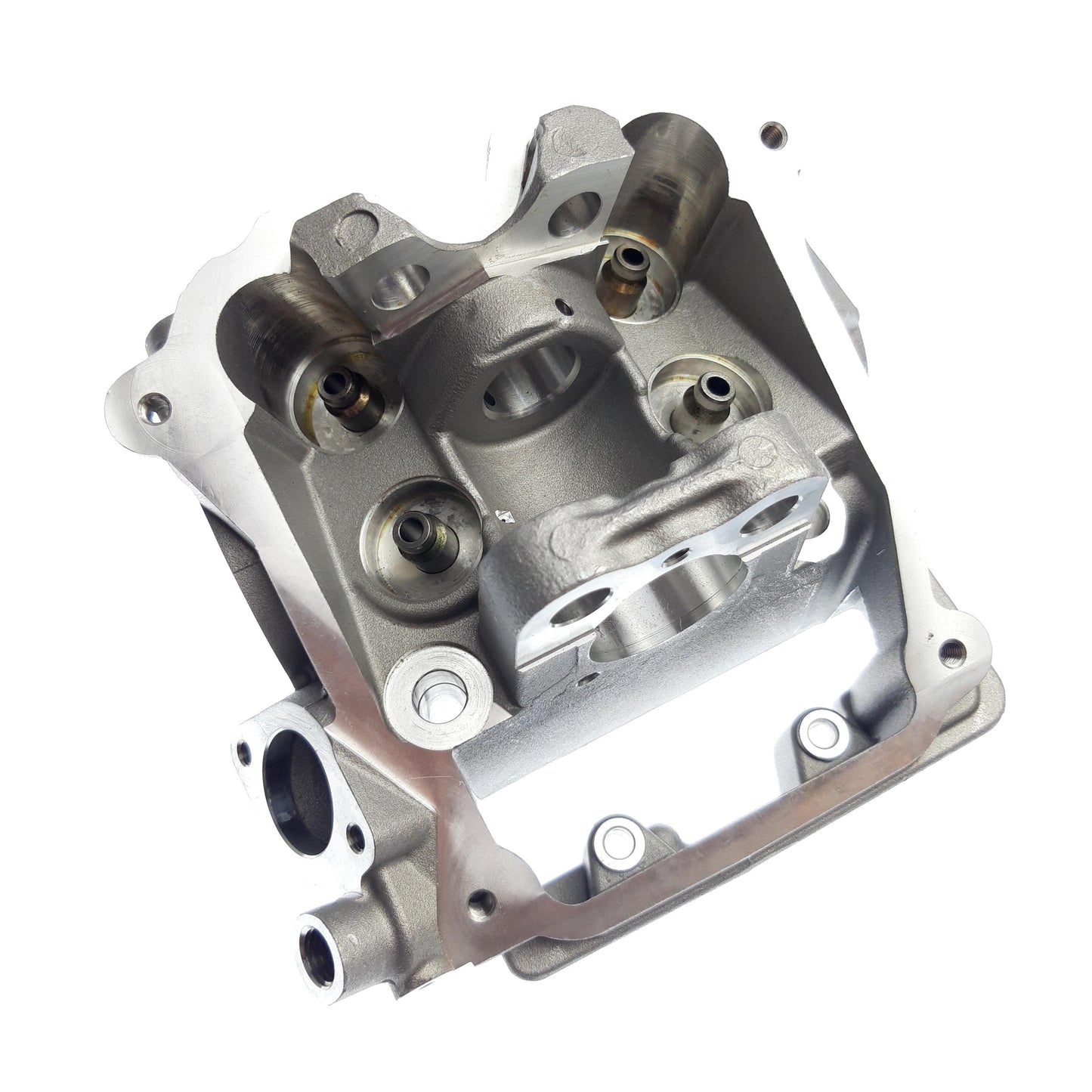 CYLINDER HEAD Hytrack HY570 STL