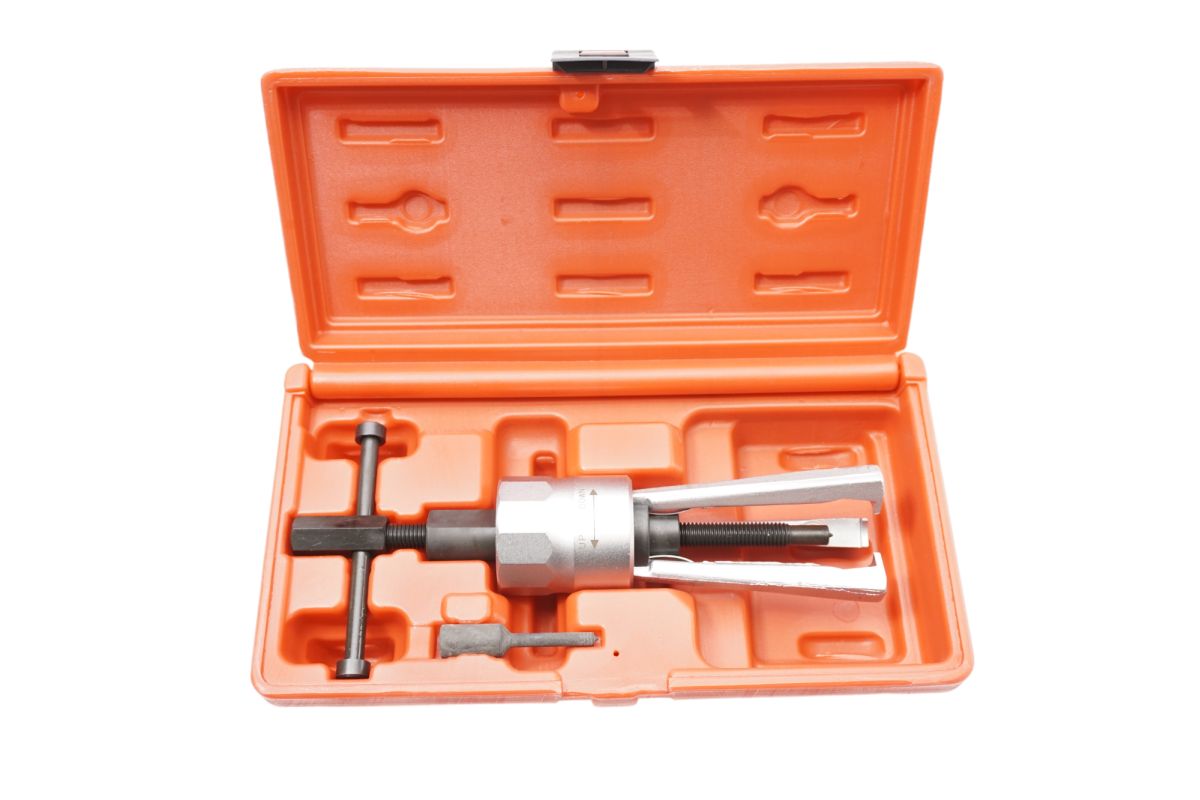 TOOL SET / 3-JAW PULLER FOR BEARING REMOVAL