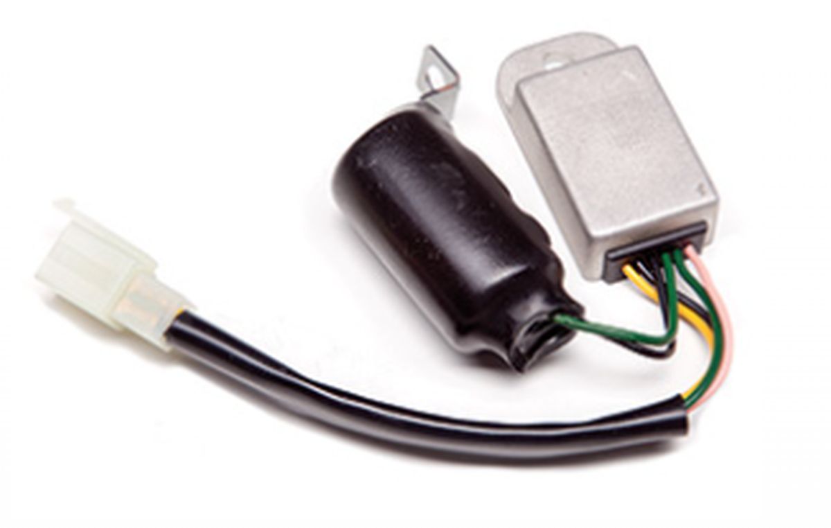 VOLTAGE REGULATOR XR650R 00-07, XR600R 85-90, XR400R 96-02, XR350 83-85, XR250R 84-04