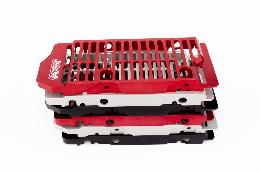 RADIATOR GUARDS (GRILLE) ALUMINIUM 20-23 BETA RED