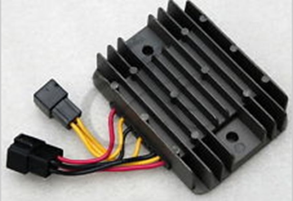 VOLTAGE REGULATOR TRIUMPH DAYTONA 675 04-14