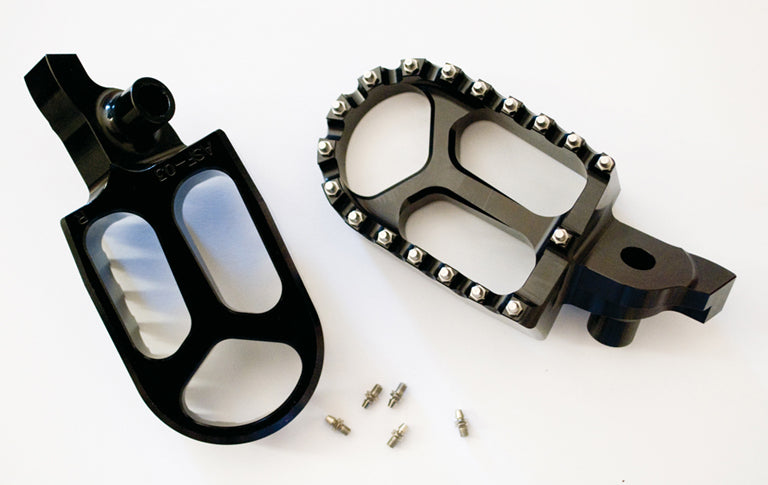 FOOT PEGS ALUMINUM SUZUKI RMZ 250 07-09, RMZ 450 05-07 COLOR BLACK (2PCS)