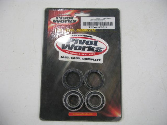 Front Wheel Bearings Suzuki RM250 01-18 with Seals, RM125 01-18 with Seals