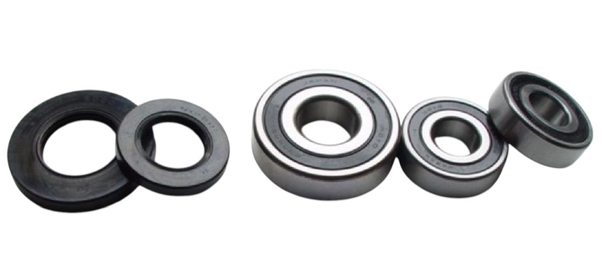 REAR WHEEL BEARINGS WITH SEALS SUZUKI GSF 650 '05-'12, 650F '08-'16, SFV GLADIUS '09-'16, SV 650 '03-'15, GSF 600 BANDIT '95-'03, GSX-R 750W '92-'95, 600W '92-'93, RF 600R '93-'97