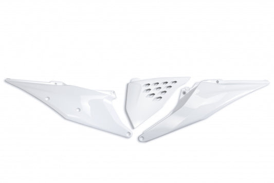 Rear side panels KTM SX/SX-F 125/150/250/350/450 19-22, EXC 125 20-21, EXC/EXC-F 150/250/300/350/450/500 TPI 20-21 with air filter cover and ventilation holes color white