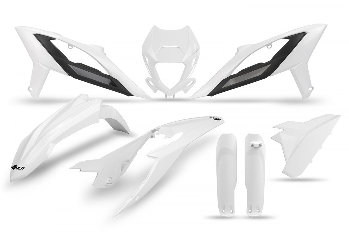 Full plastics kit with fork guards Beta RR 125/250/300/350/400/450 23-24 color white